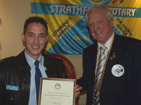 Constable James Peter Whelan from Burwood Command and President Kevin Freund